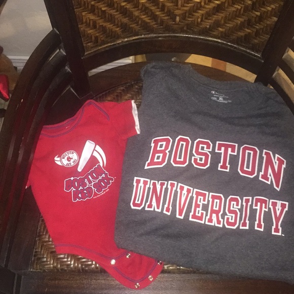 Boston Red Sox onesie/Boston university T-shirt - Picture 2 of 8